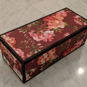 Gucci shoebox and dustbags